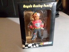 Vintage Nascar Boyds Bear Jeff Gordon #24 Dupont Christmas Ornament