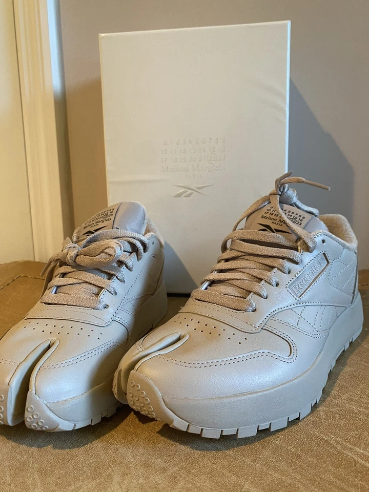 Reebok X Maison Margiela Classic Leather Tabi - Image 2 of 4