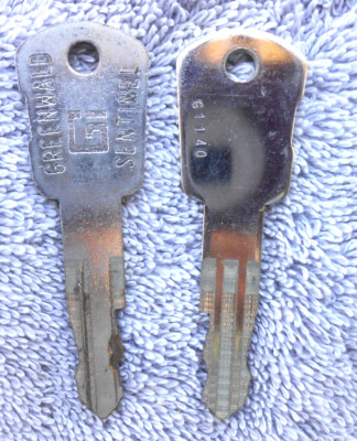 (1) Greenwald Sentinel Laundry Coin Box Key   G 1140