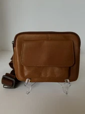 LE DONNE JOURNEY WAIST BAG - CAFE Leather, Cognac color. Made in Columbia EUC