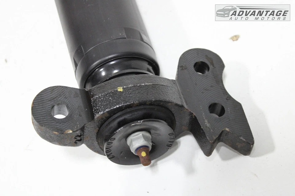 Chevrolet Blazer 2019-2024 tracción delantera amortiguador trasero izquierdo OEM Foto 3 de 4