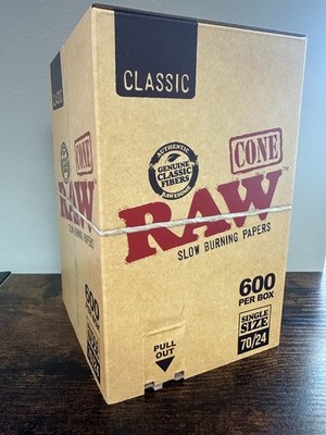 RAW Classic 70/24 Cones | Bulk Box | 600 count Dog Walker