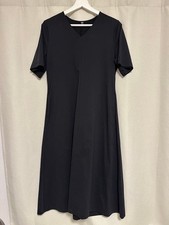 UNIQLO Airism Ultra Stretch Dress M Formal Comfortable Gray