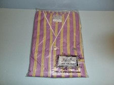 VTG 70s VAN HEUSEN MENS PAJAMAS SIZE MEDIUM SHORT SLEEVE KNEE LENGTH NOS