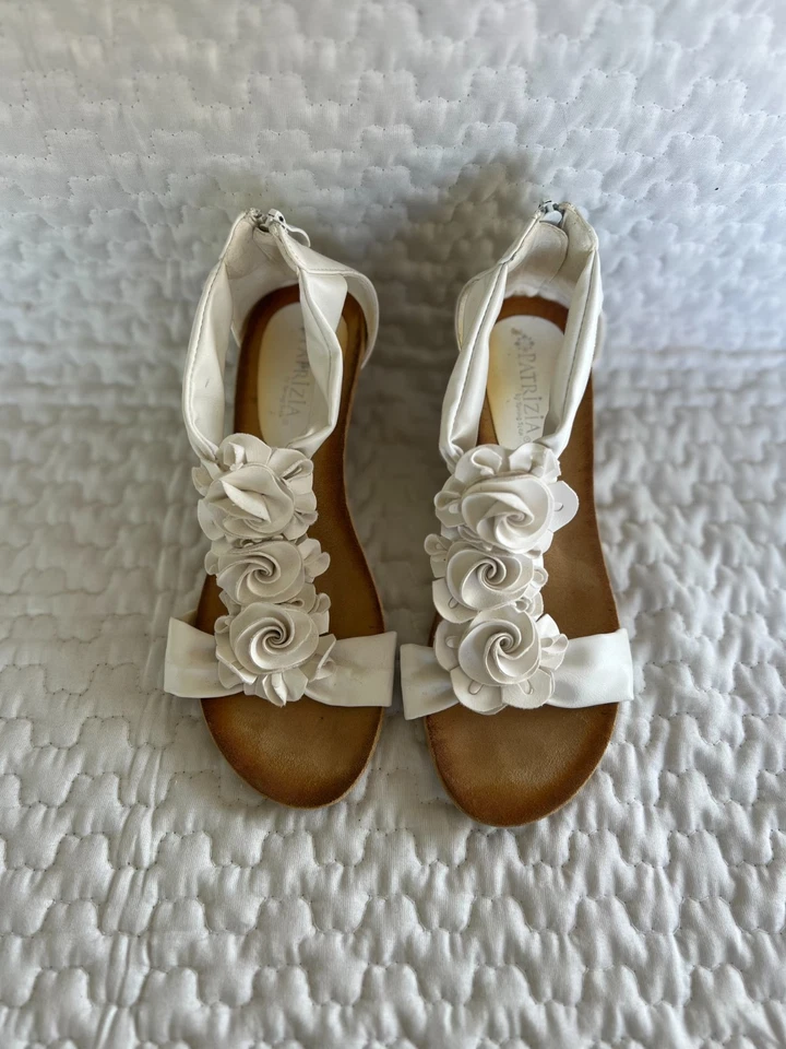 Patrizia Spring Step Women’s White Floral Wedge Sandals Size 7 – Dressy Summer - Image 4 of 4