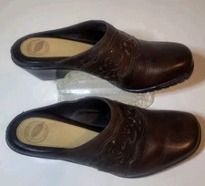 Nurture Brown Clogs Mules Cushion Women's Size 7 1/2 M Leather Pre-owned Great 