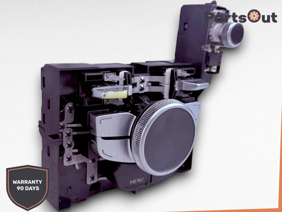 AUDI A3 2015-2016 - Panel de control de interfaz multimedia OEM Foto 2 de 4