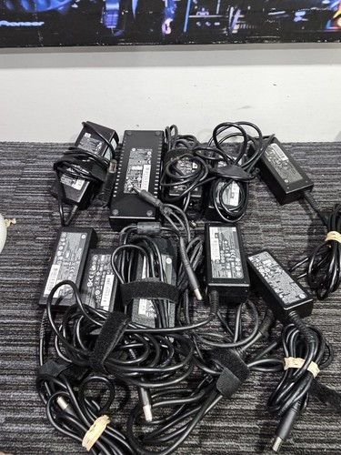 Restposten 10x Original HP Laptop 19V Ladegerät AC Adapter Netzteil Box 124