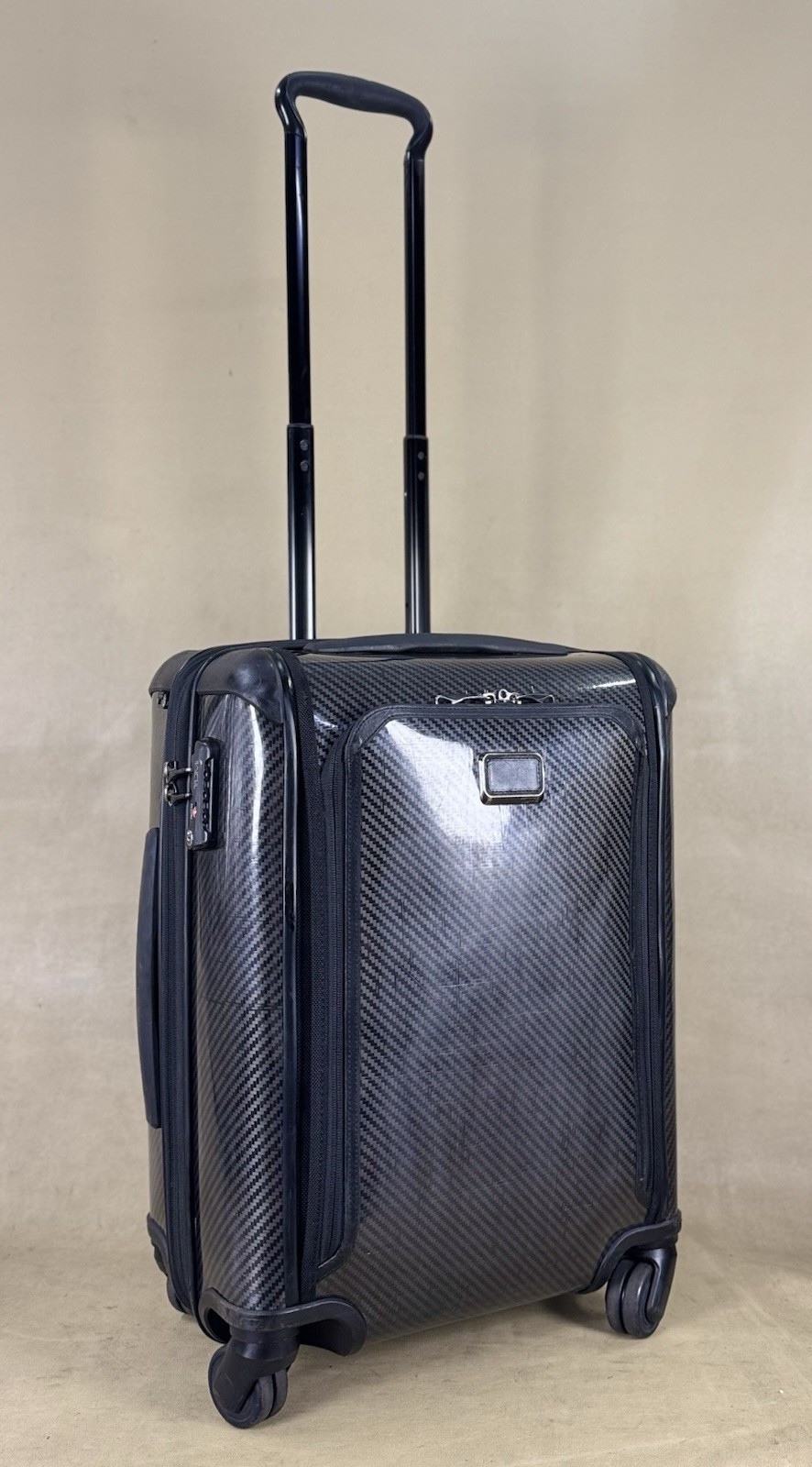 Preowned Tumi Tegra Lite Max 28721DG Continental 22&rdquo; Spinn