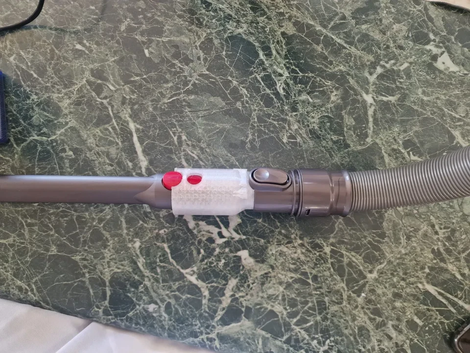 Adattatore per  accessori dyson V15 al tubo flessibile V6 - Immagine 2 di 2