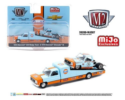 M2 MACHINES - GULF - 1973 CHEVY C30 WEDGE TRUCK & 1978 CHEVY SILVERADO 10 - MIJO