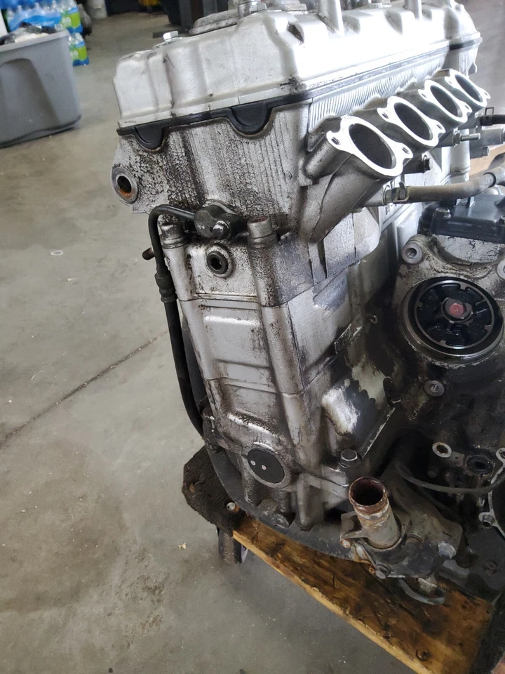 1998 98 96-03 KAWASAKI NINJA ZX-7R ZX7 ENGINE MOTOR COMPLETE ASSEMBLY 31K MILES - Image 2 of 4