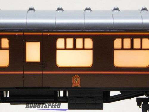 LIONEL HOGWARTS EXPRESS GRYFFINDOR HOUSE AUTOCAR ADICIONAL 2123140 - 2327260 NUEVO - Imagen 7 de 9