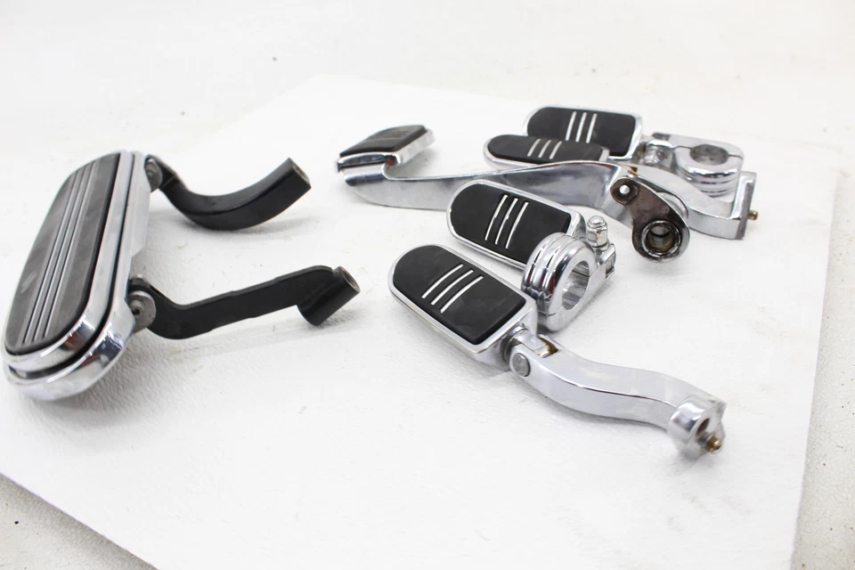 Juego de estribos de pie delantero Harley-Davidson Road King 98-06  Foto 2 de 4