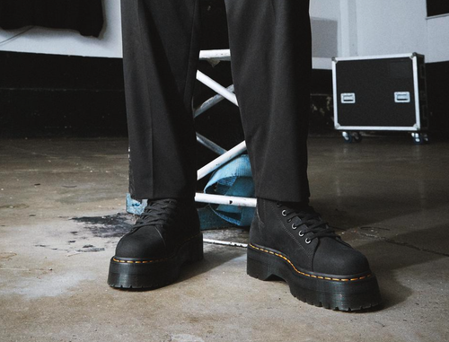 DR. MARTENS JADON NUBUCK LEATHER 