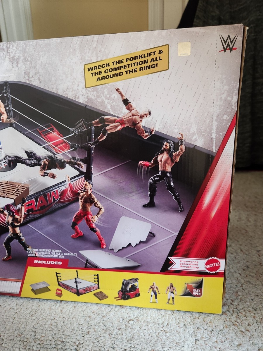 WWE Wrekkin' Raw Brawl Ring w/ Cody Rhodes & Seth Rollins Figures