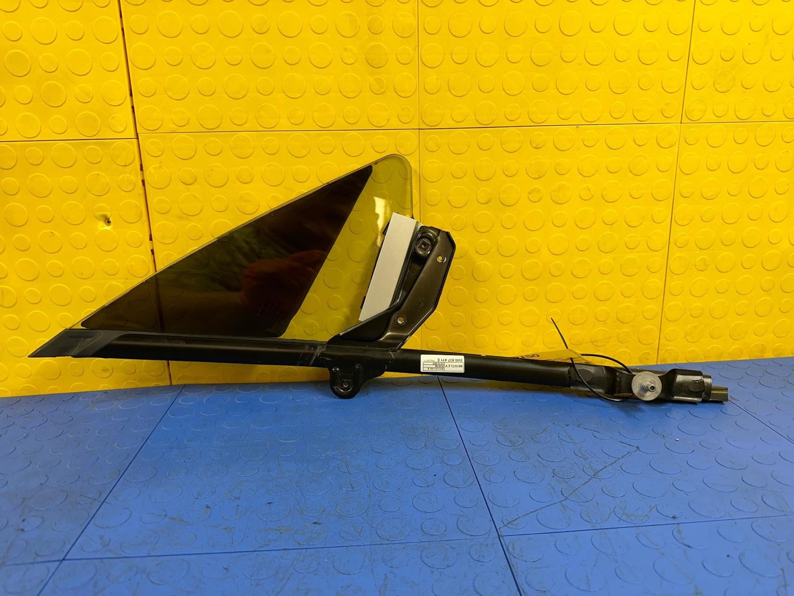 05 06 07 08 BENTLEY Continental GT Coupe Front LH Quarter Window OEM 3W8845113C