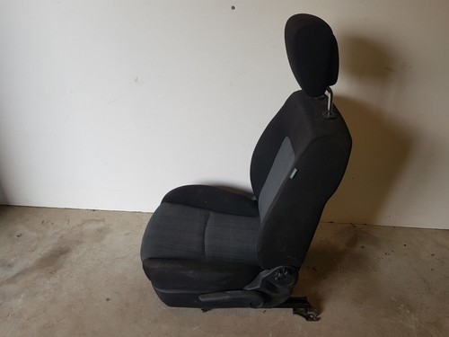 KIA CEED ED MK1 06-12 5 DOOR HATCH FRONT PASSENGER LEFT NEARSIDE SEAT CLOTH - Picture 8 of 12