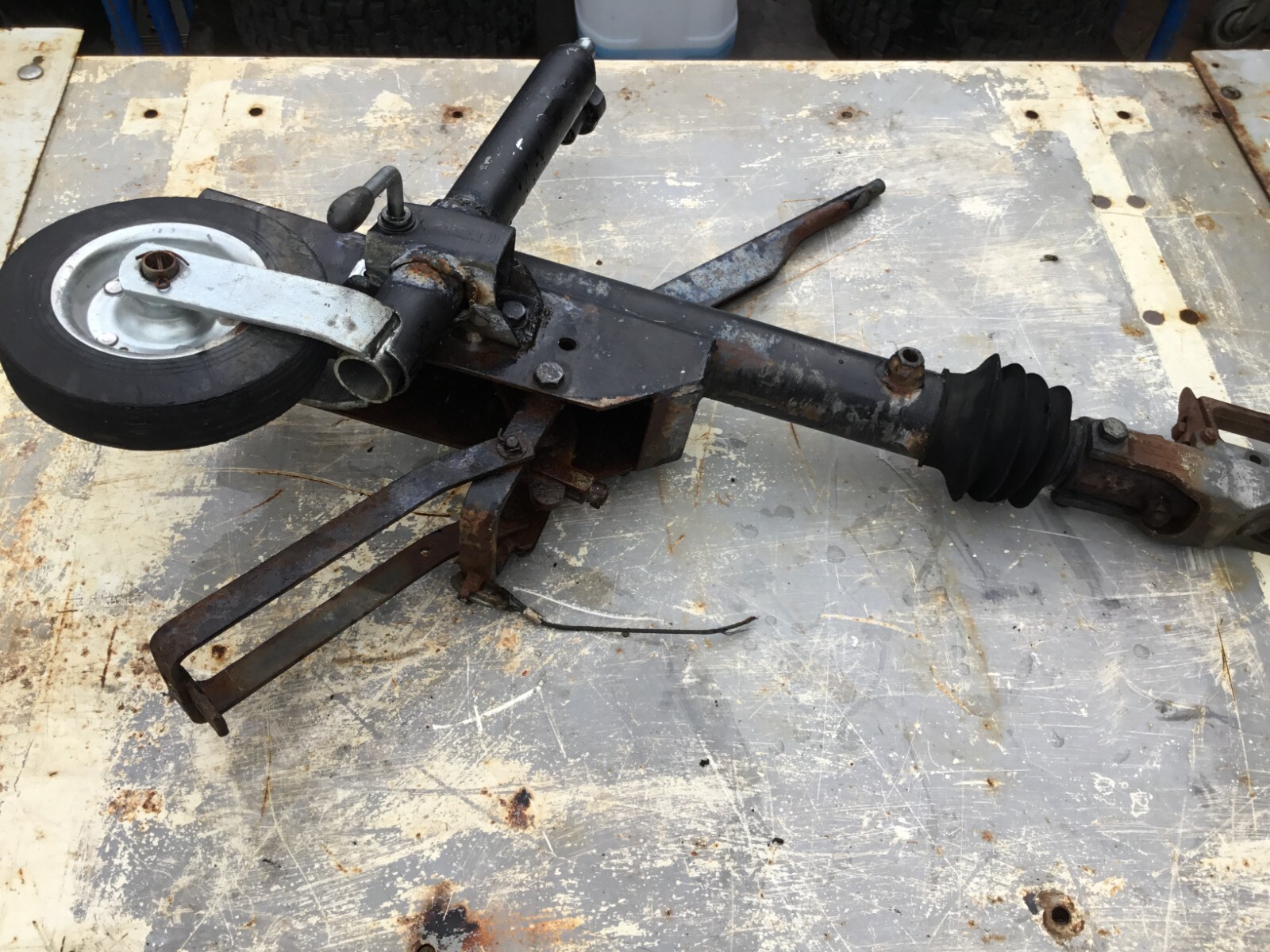 Braked Trailer Coupling 80mm Box Used Spares or Repairs eBay