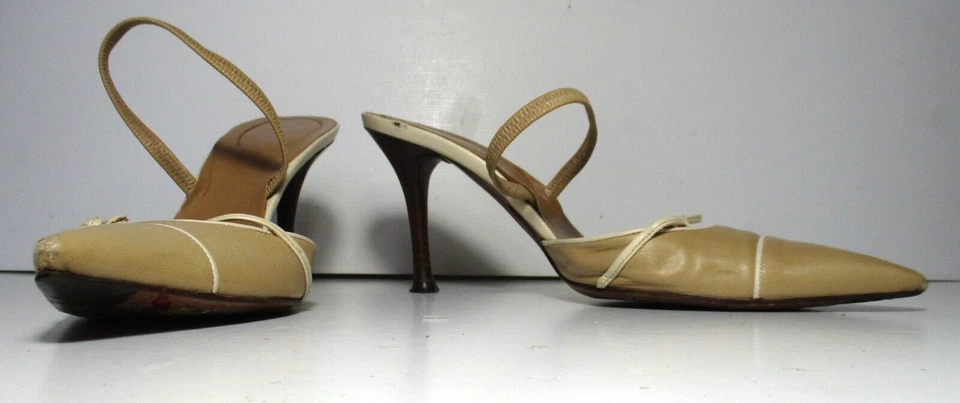 Zapatos de salón Sergio Rossi 38,5 EUR EE. UU. 7,5 cuero beige tostado punta Foto 3 de 4