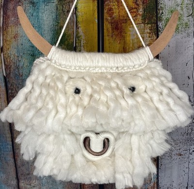 Boho Macrame Highland Cow Wall Hanging Woven Fiber Bull Decor 19x17
