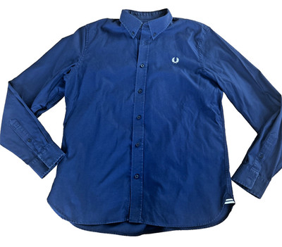 Klassisches dunkelblaues FRED PERRY Langarm-Hemd, Baumwolle, Gr. L
