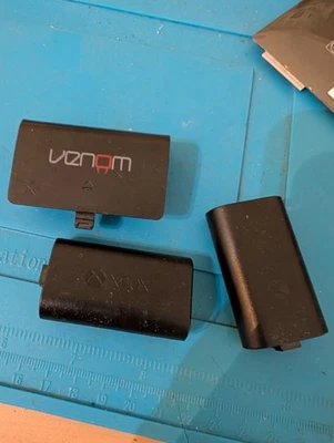Rechargeable Battery Pack for Xbox One - black - Image 1 of 2