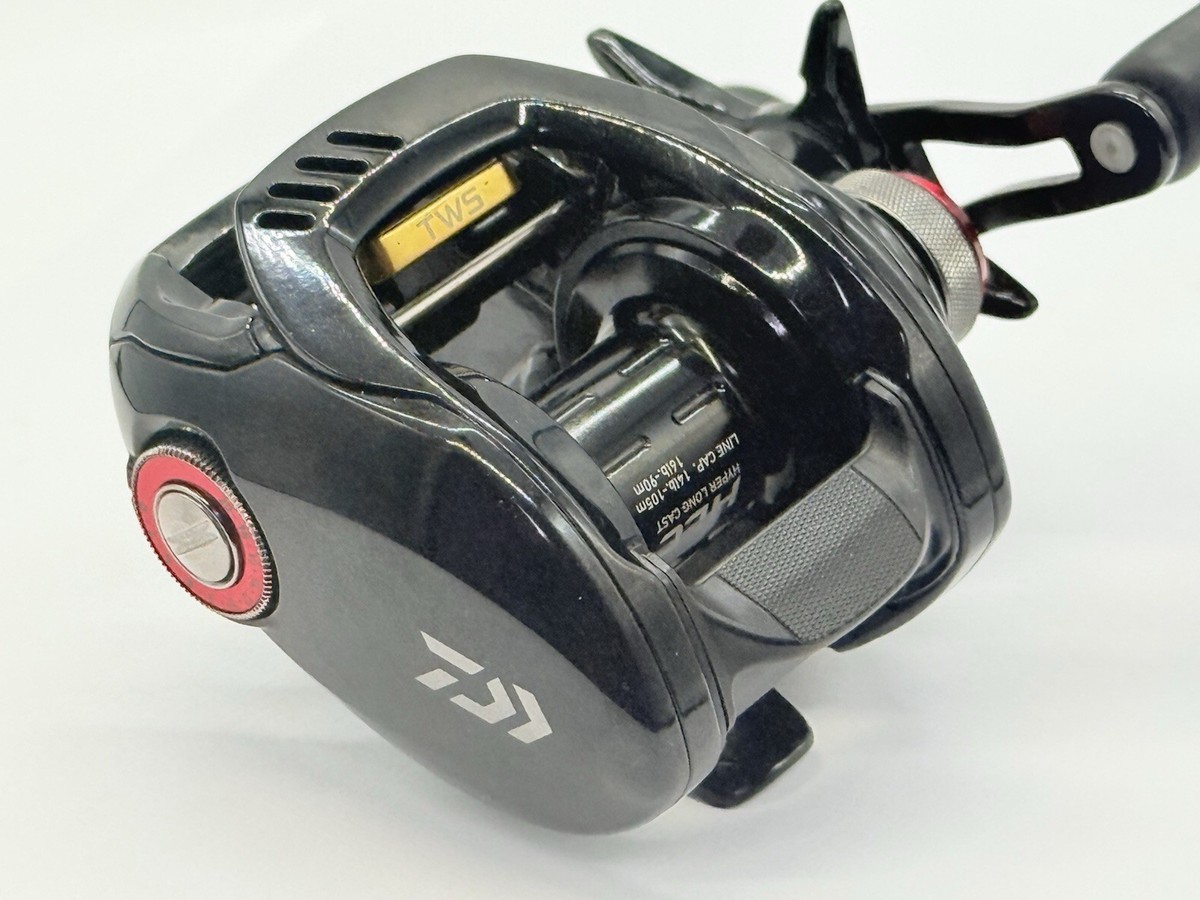 Near Mint Daiwa Tatula HLC 7.3R-TW 7.3:1 Right Hand