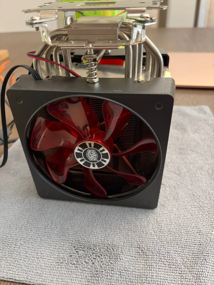 New Cooler Master • V6 GT • CPU MUSCLE COOLING • 200+W Cooling Solution - Image 2 of 4