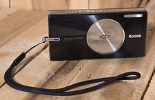 Kodak EasyShare V610 6MP 10x Dual-Lens Zoom Digital Camera *No Charger Untested*