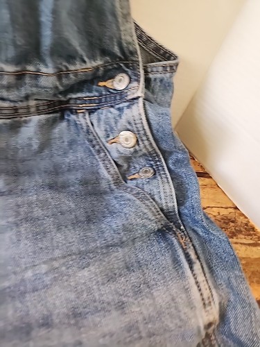 Old Navy Women’s Overall Jean Shorts Denim Bib Size Medium Light Wash Shortalls - Picture 3 of 8