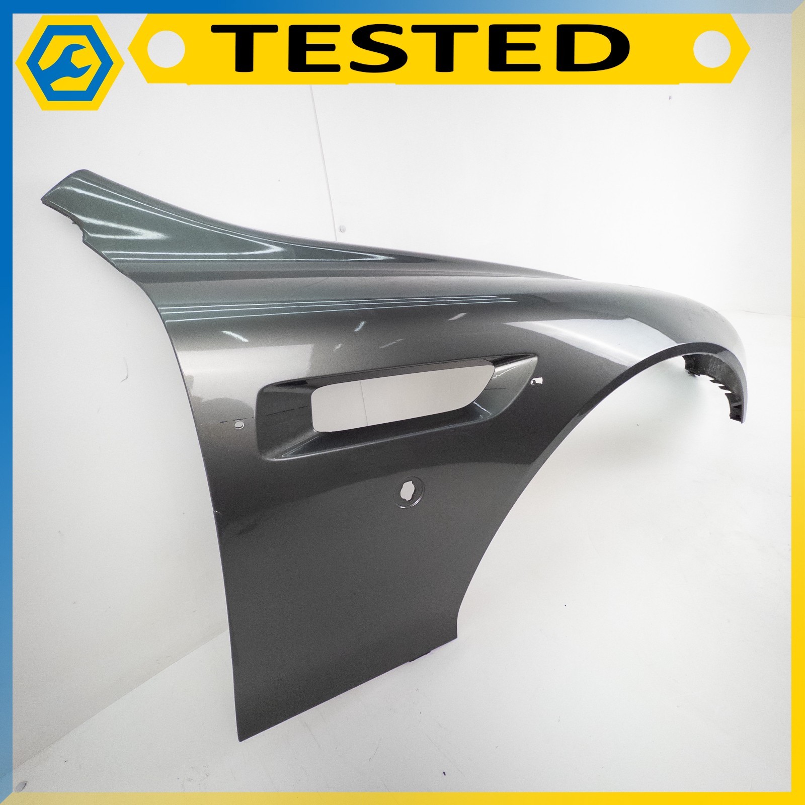 Aston Martin DB9 2005-2012 Front Right Side panel Silver