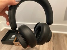 Los Angeles self-charging wireless headphones Open Box