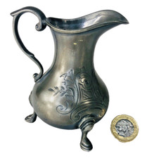 Milk Jug Metal Vintage ra