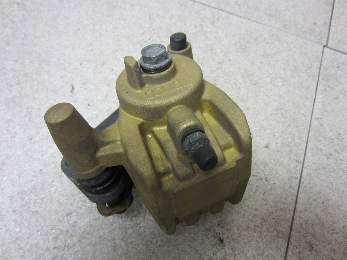 YER 02-03 KAWASAKI NINJA ZX9R ZX9 REAR BACK BRAKE CALIPER 43041