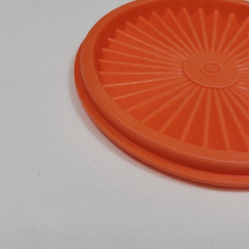 Vintage Servalier Tupperware Fluted Orange Lid Only 4.75" Round 812-18 - Picture 7 of 8