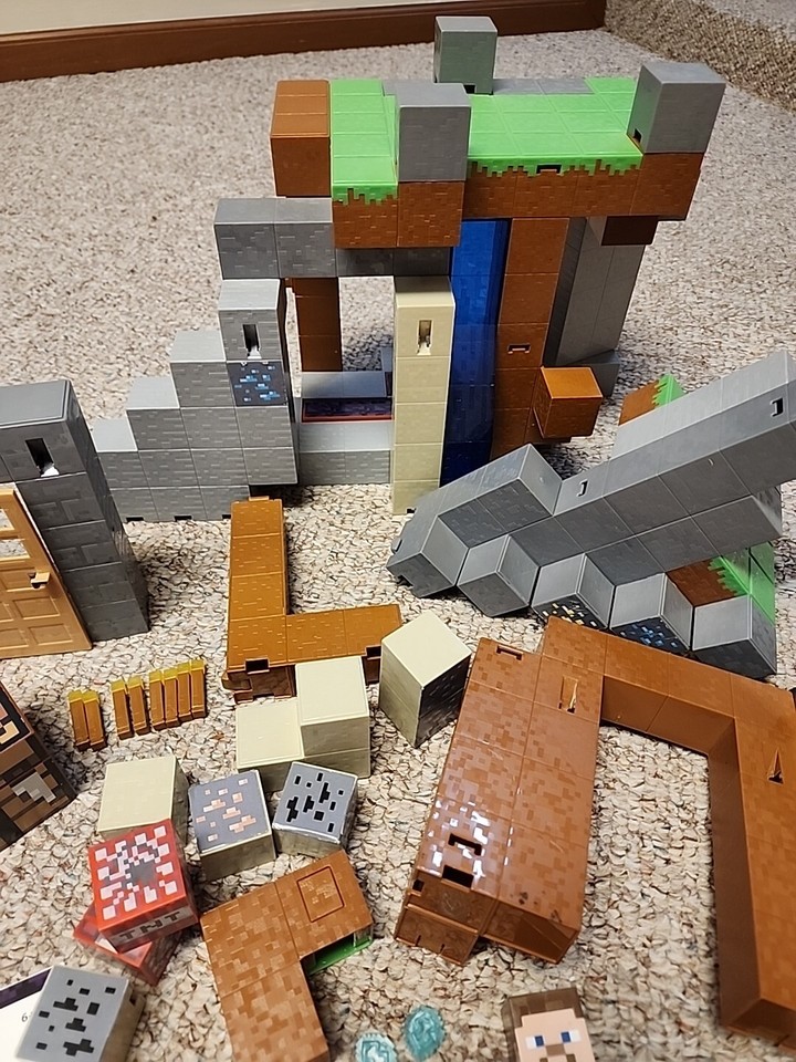 Mattel Mojang Minecraft Survival Mode Playset Complete With Exyras eBay