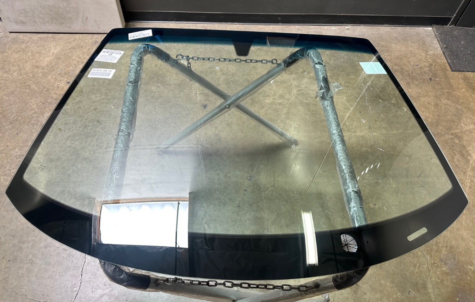 Lamborghini Gallardo, Windshield Glass, Aftermarket, New, P/N 400845099B