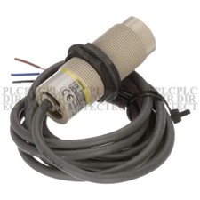 NEW Omron E2K-X15ME1 Proximity Switch