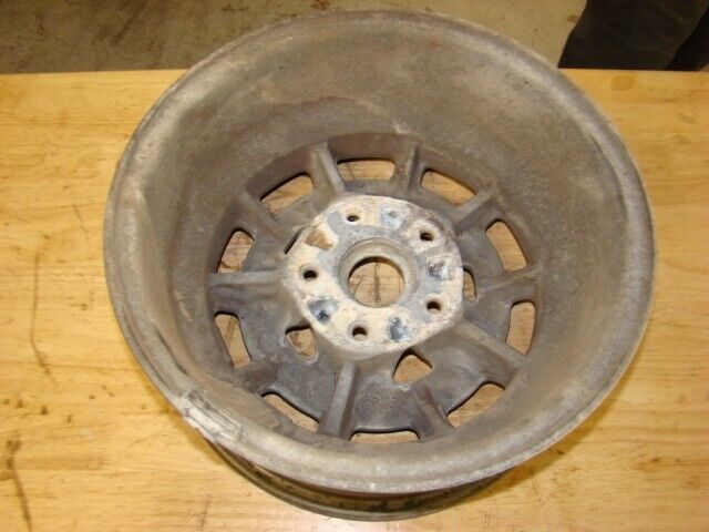 66-78 Lamborghini Espada CAMPAGNOLO Magnesium Wheel Original Lamborghini Wheel 3
