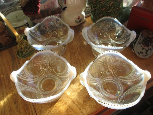 ANTIQUE VINTAGE SET OF 4 BERRY CUPS OPALESCENT PRESSED GLASS NORTHWOODS OLD - Picture 6 of 7