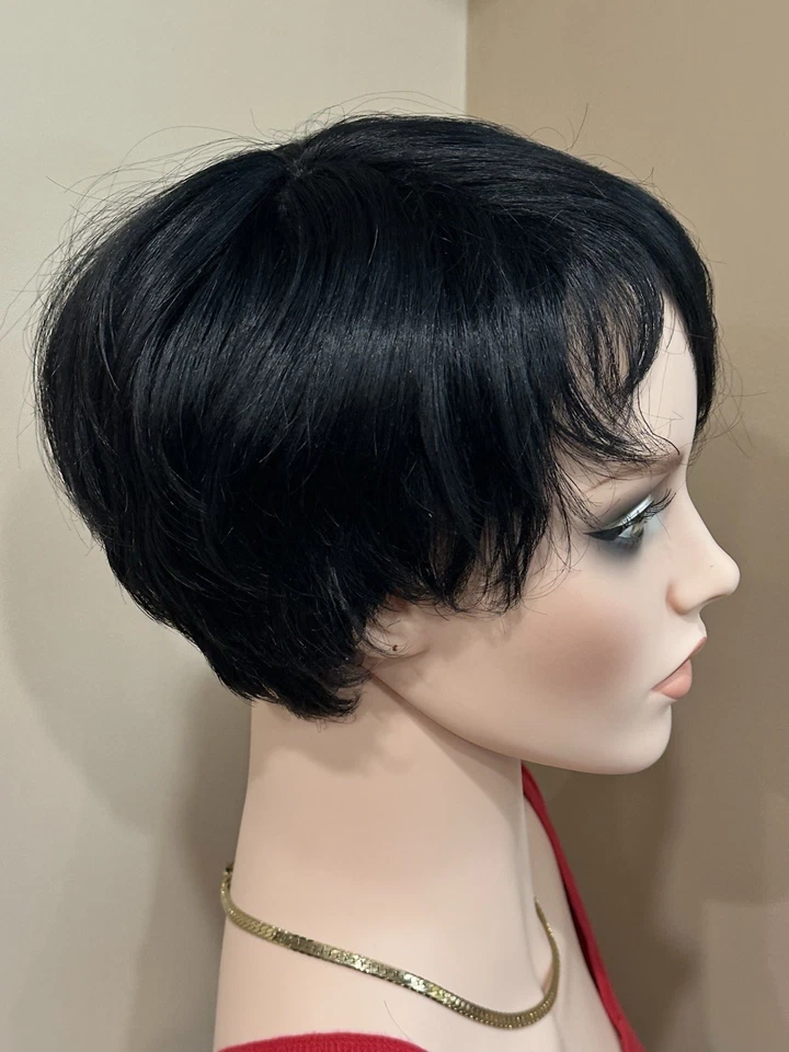 Peruca Bob Preta Curta Feminina Vanessa Fifth Avenue Collection com Renda Frente - Imagem 4 de 4