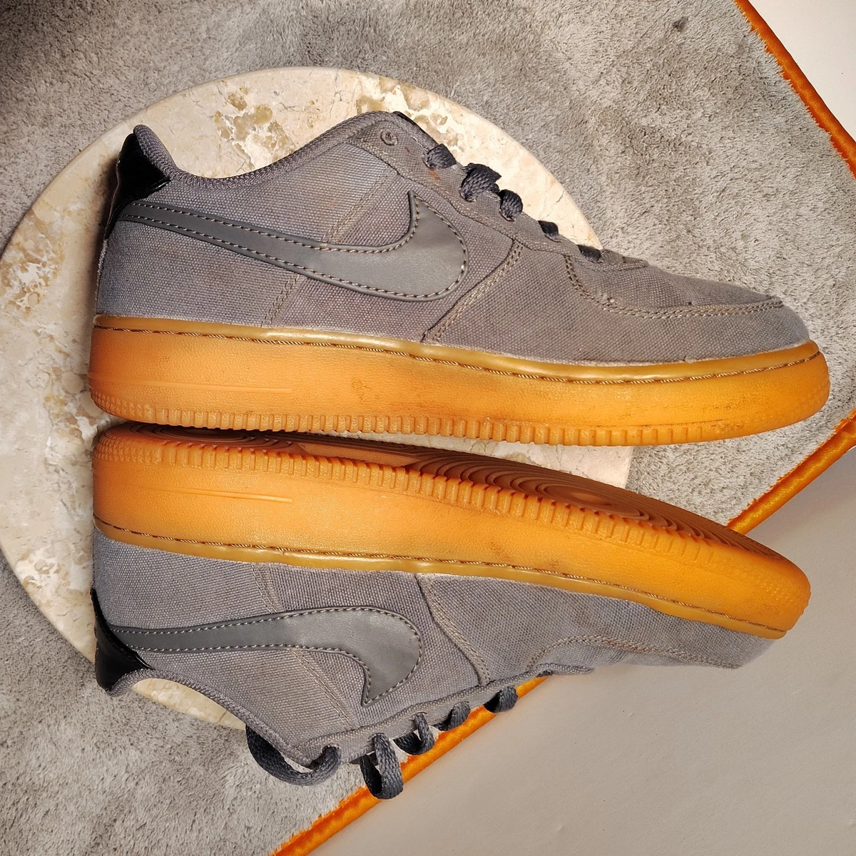 Las mejores ofertas en Nike Air Force 1 Premium Low Grey Gum | eBay
