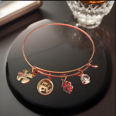 Avon Cute Lucky Me Slider Bangle Charm  Bracelet NIB St Patrick s Day