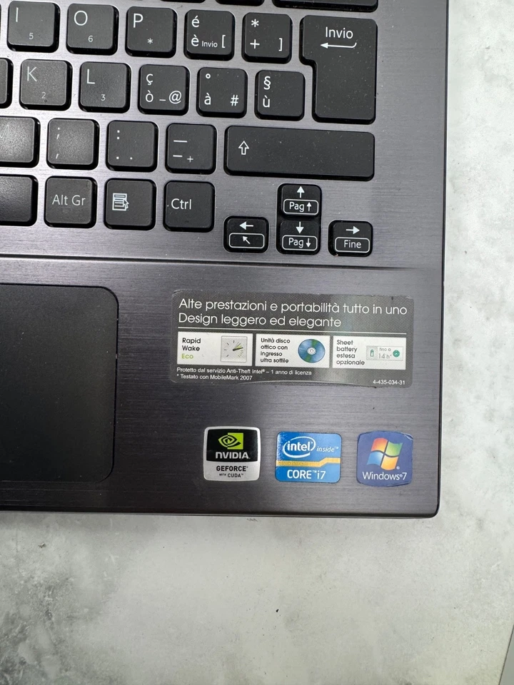 Sony Vaio 14" Intel Core i7 GeForce SCHERMO STACCATO Win7 per parti/riparare - Image 2 of 4