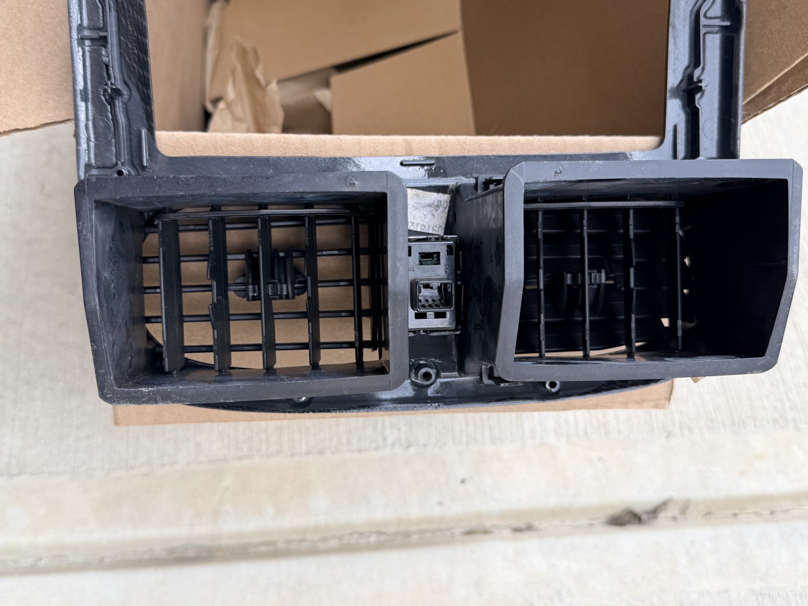 Chevrolet Corvette ZR1 2008-2013 Dash trim bezel