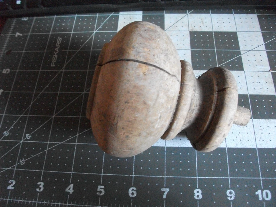 4" POST ACABADO MADERA Newel topper con vástago de montaje Foto 2 de 4