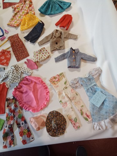 Large Mixed Vtg LOT of Barbie Doll, Case, Clothes & Accs.FINAL - Picture 9 of 24