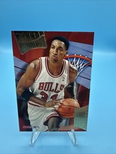 1995-96 NBA Hoops - Slamland Scottie Pippen #SL7