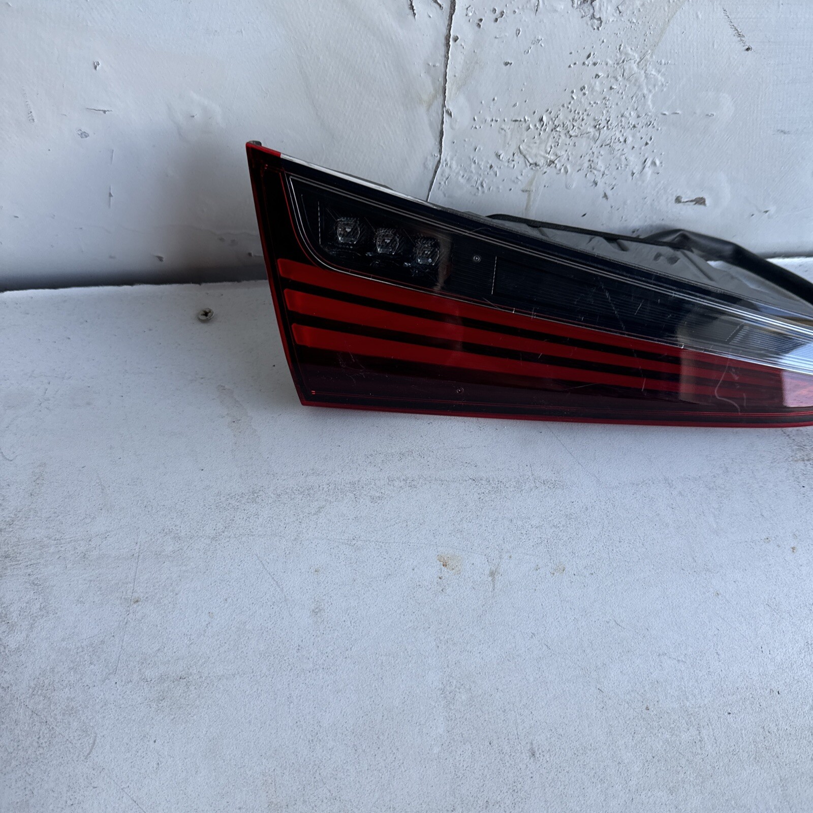 2019 2020 2021 2022 Lexus ES350 Tail Light Left LH Driver LED OEM Inner